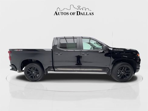 Used 2025 Chevrolet Silverado 1500 Custom image 6