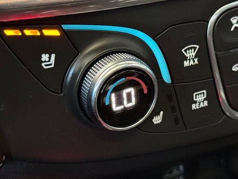 Used 2022 Chevrolet Traverse Premier w/ LPO, Floor Liner Package image 30