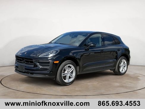 Used 2024 Porsche Macan image 7