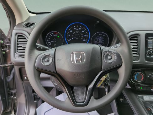 Certified 2022 Honda HR-V LX image 11