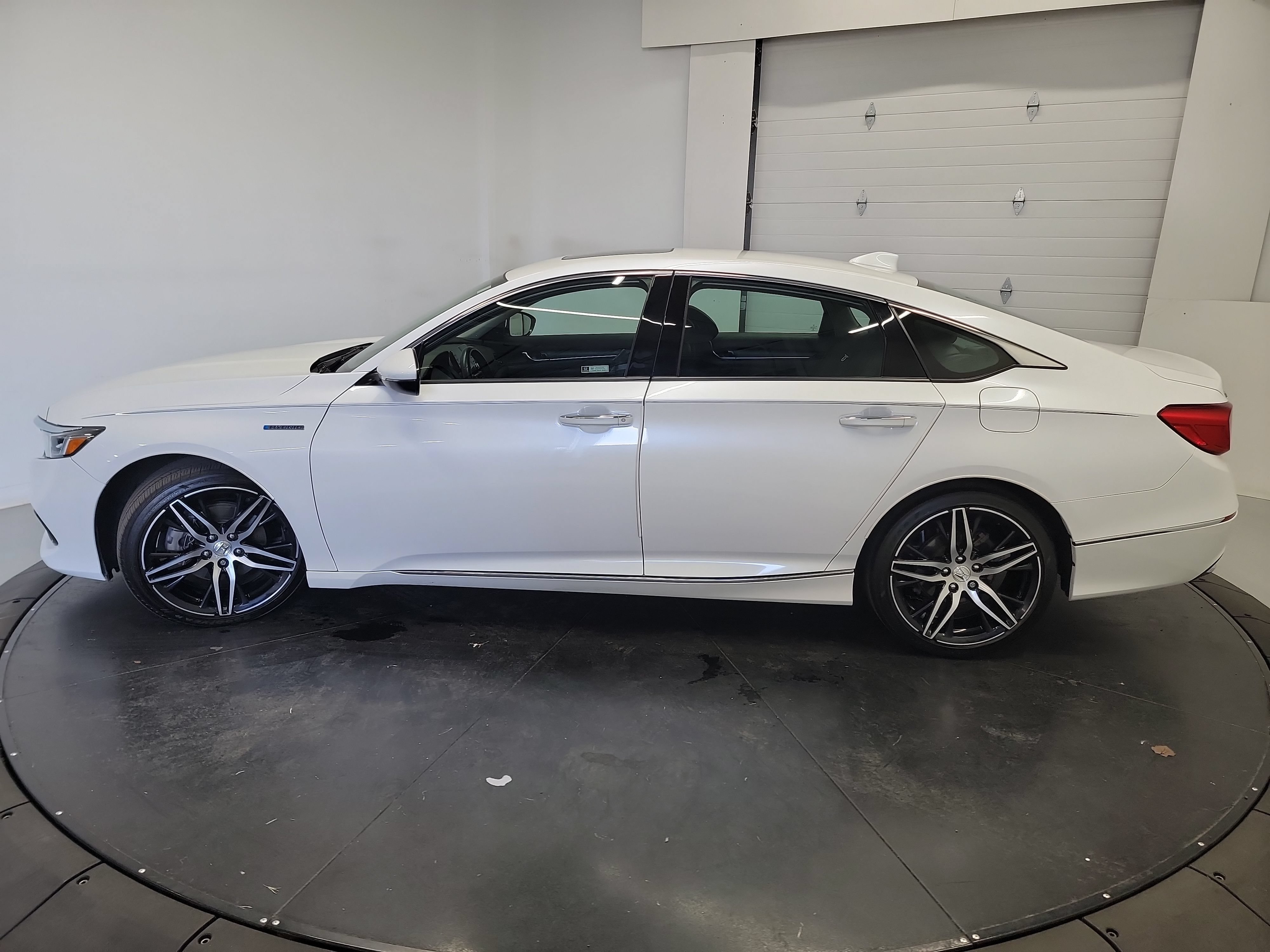 Used 2022 Honda Accord Touring image 4