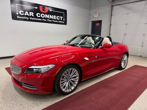 Used 2010 BMW Z4 sDrive35i image 2
