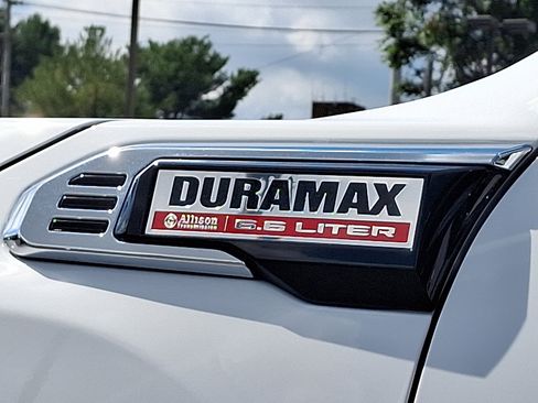 Used 2025 GMC Sierra 3500 Denali image 34