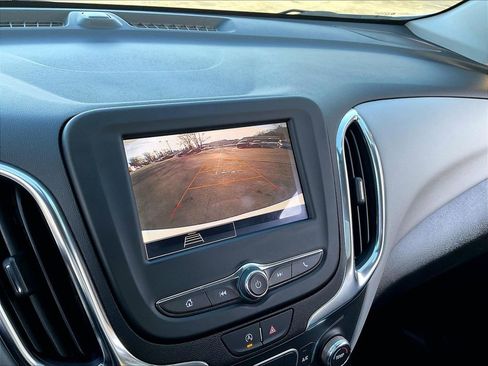 Used 2024 Chevrolet Equinox LS image 15
