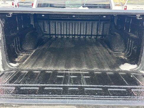 Used 2022 Chevrolet Colorado Z71 w/ Safety Package image 5