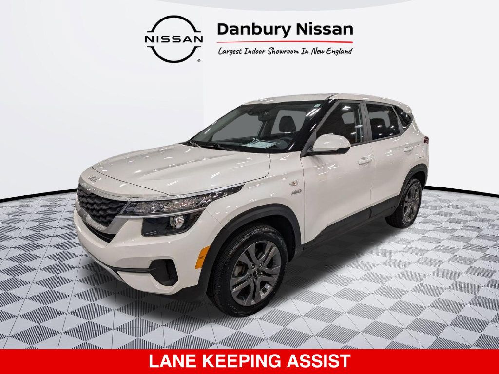 Used 2023 Kia Seltos LX AWD/4WD image 7