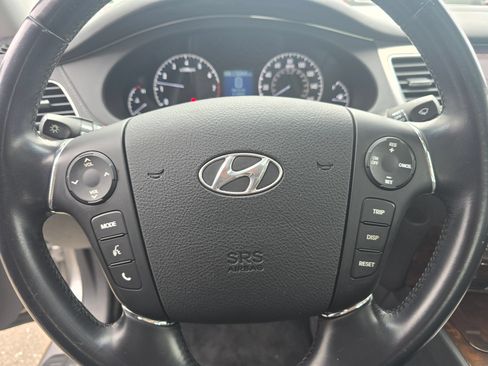 Used 2009 Hyundai Genesis 3.8 w/ Technology Pkg 4 RWD image 26