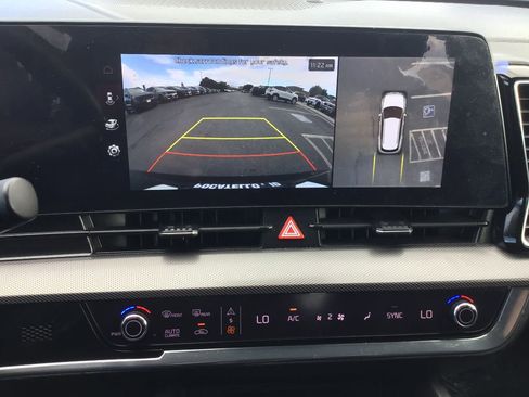 Certified 2024 Kia Sportage SX image 10