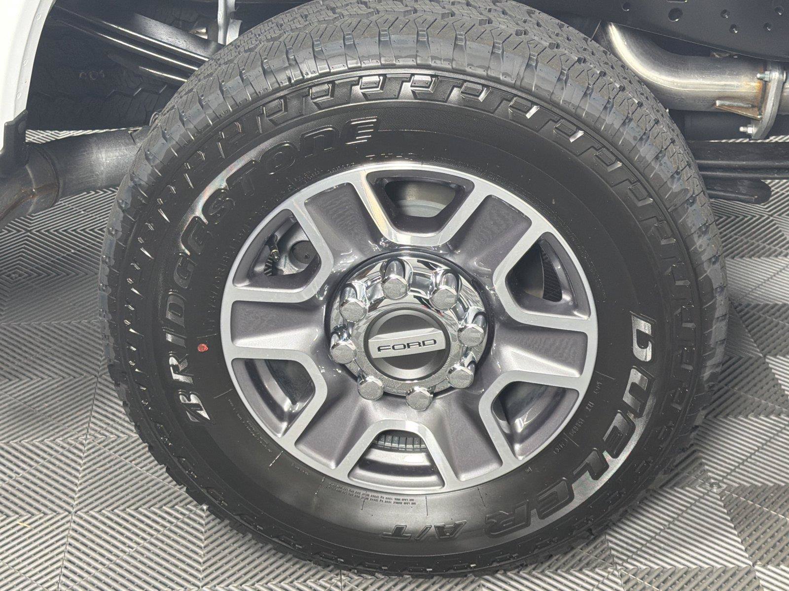 New 2026 Ford F250 Lariat w/ Lariat Premium Package AWD/4WD image 17