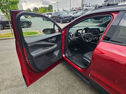 New 2026 Chevrolet Blazer EV LT AWD/4WD image 18