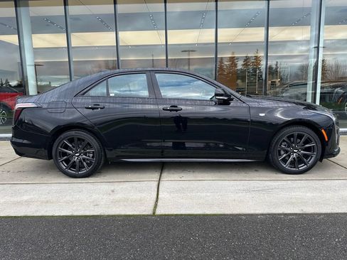 Used 2025 Cadillac CT4 Sport w/ Climate Package AWD/4WD image 6