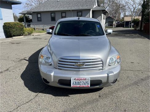 Used 2008 Chevrolet HHR LT image 2