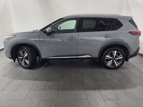 Used 2023 Nissan Rogue SL w/ SL Premium Package AWD/4WD image 2
