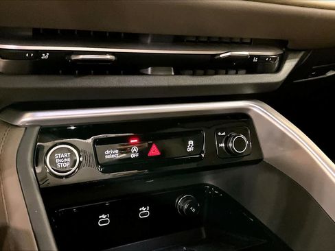 Used 2025 Audi Q5 Premium Plus image 25