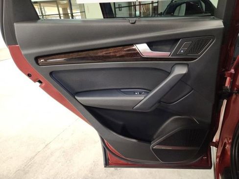 Used 2018 Audi Q5 2.0T Premium Plus image 27