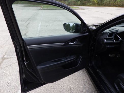 Used 2021 Honda Civic Sport image 8