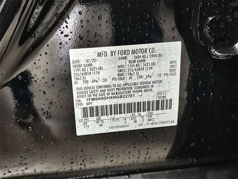 Used 2022 Ford Explorer XLT image 34