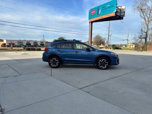 Used 2017 Subaru Crosstrek 2.0i Premium AWD/4WD image 15