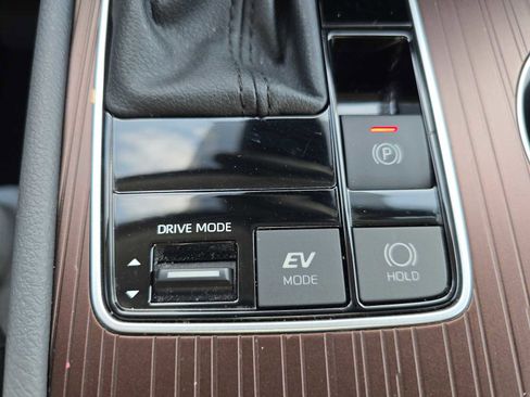 Certified 2024 Toyota Sienna XLE w/ XLE Plus Package image 33