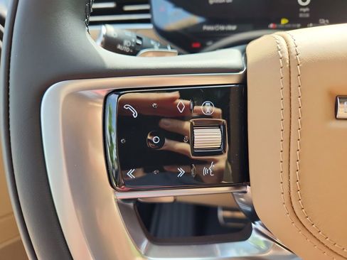 New 2026 Land Rover Range Rover SE AWD/4WD image 19