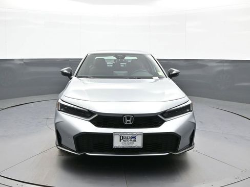 Used 2025 Honda Civic Sport Touring image 2