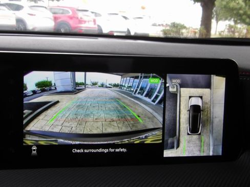 Certified 2025 Nissan Kicks SR image 31