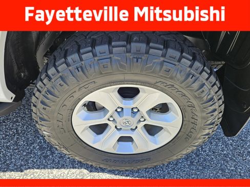 Used 2024 Toyota 4Runner SR5 Premium w/ Moonroof Package AWD/4WD image 14