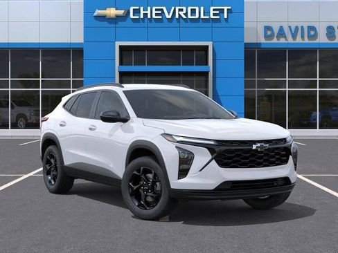 New 2026 Chevrolet Trax LT FWD image 24