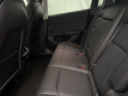 Used 2023 Tesla Model Y Long Range image 20