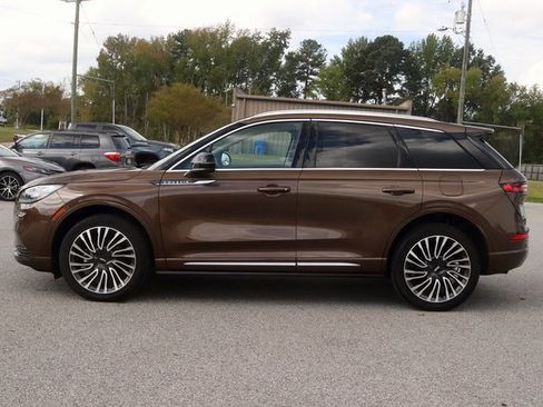 Used 2022 Lincoln Corsair Reserve w/ Sport Package image 4