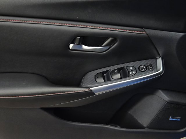 Used 2024 Nissan Sentra SR w/ SR Premium Package FWD image 18