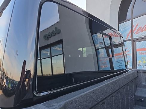 New 2026 Jeep Gladiator Sahara image 20