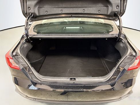 Used 2025 Toyota Camry SE image 22