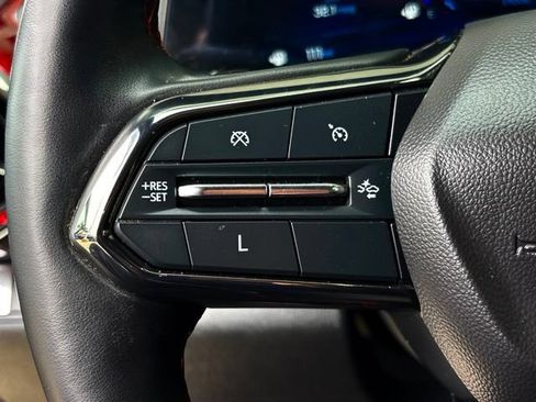 Used 2025 Chevrolet Equinox RS w/ Safety and Technology Package FWD image 21