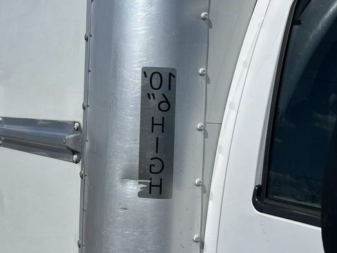Used 2022 Ford E-350 and Econoline 350 Super Duty RWD image 14
