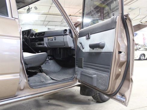 Used 1987 Toyota Land Cruiser image 20