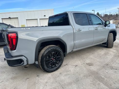 Used 2024 GMC Sierra 1500 Elevation AWD/4WD image 5
