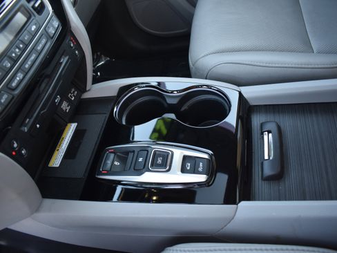 Certified 2019 Honda Pilot Elite image 22