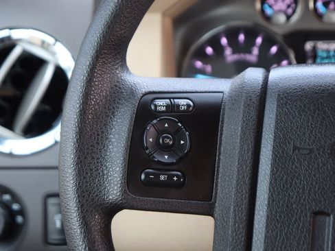 Used 2011 Ford F250 XLT w/ XLT Premium Pkg AWD/4WD image 19
