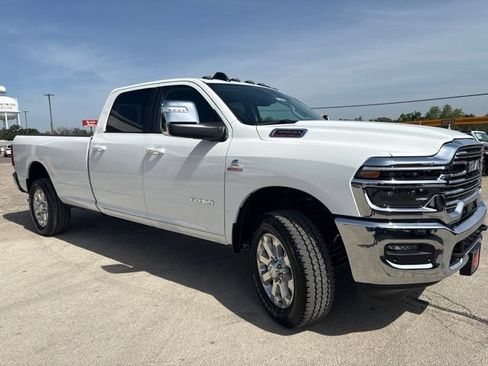 New 2026 RAM 3500 Laramie AWD/4WD image 6