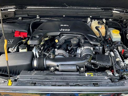 Used 2020 Jeep Wrangler Unlimited Rubicon AWD/4WD image 11