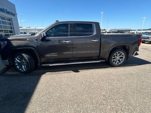 Used 2020 GMC Sierra 1500 SLT w/ SLT Premium Package AWD/4WD image 3