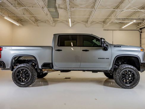 Used 2025 Chevrolet Silverado 2500 Custom w/ Custom Value Package AWD/4WD image 11