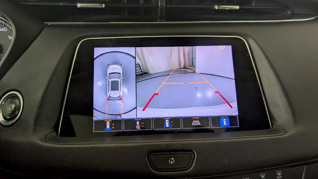 Used 2023 Cadillac XT4 Premium Luxury w/ Technology Package FWD image 13