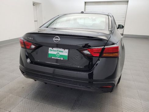 Used 2025 Nissan Altima 2.5 SV FWD image 7