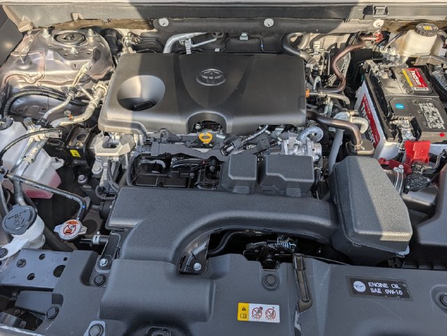 Used 2025 Toyota RAV4 LE FWD image 33