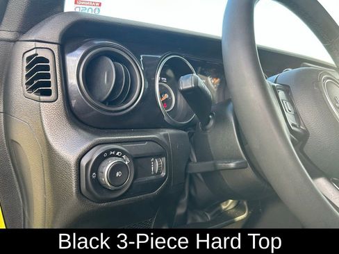 Used 2023 Jeep Wrangler Unlimited Sport AWD/4WD image 17