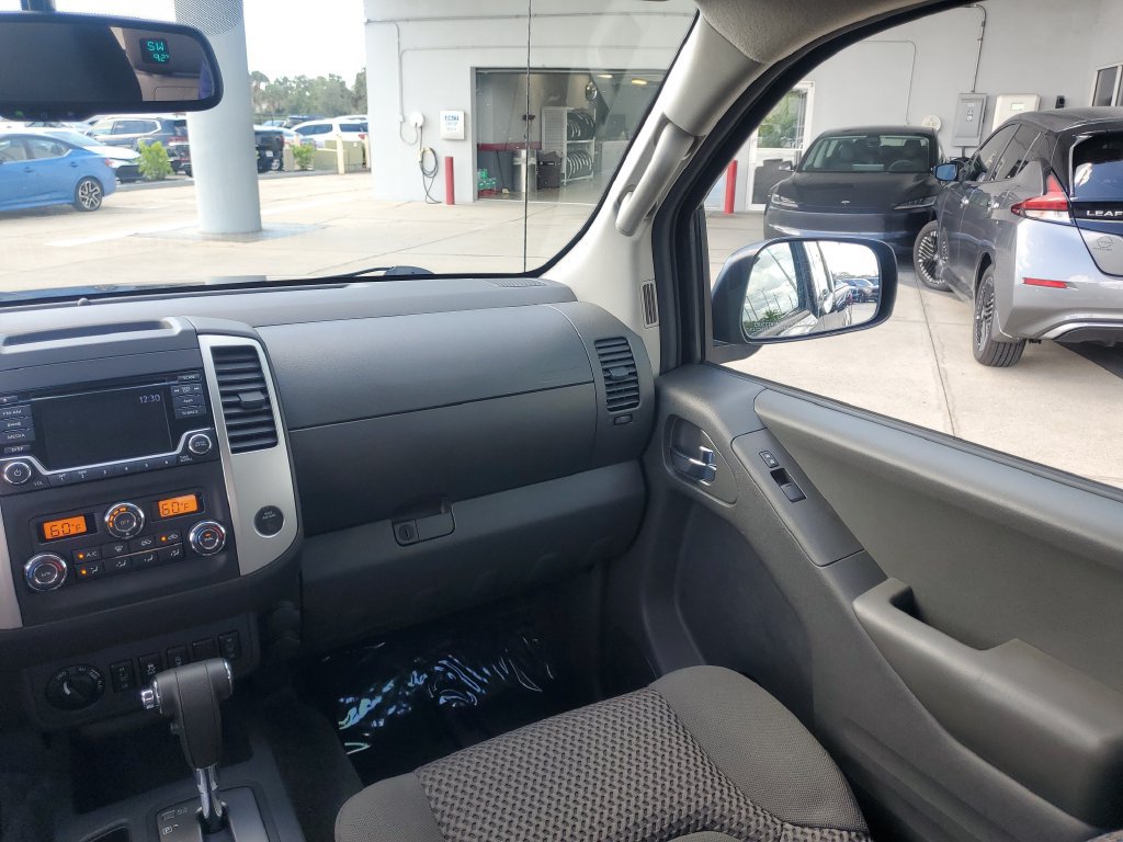 Used 2016 Nissan Frontier SV AWD/4WD image 22