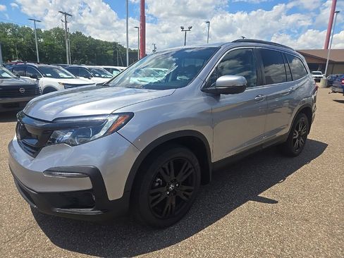 Used 2022 Honda Pilot Special Edition image 3
