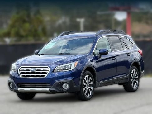 Used 2015 Subaru Outback 3.6R Limited AWD/4WD image 6
